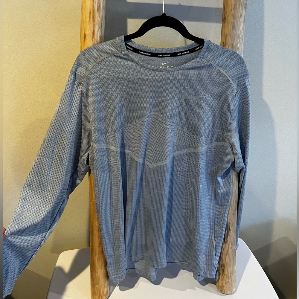 Nike Men’s Dri-Fit Long Sleeve